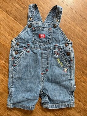 Vintage PLEASE MUM Canada Shorts Overalls, 3 months